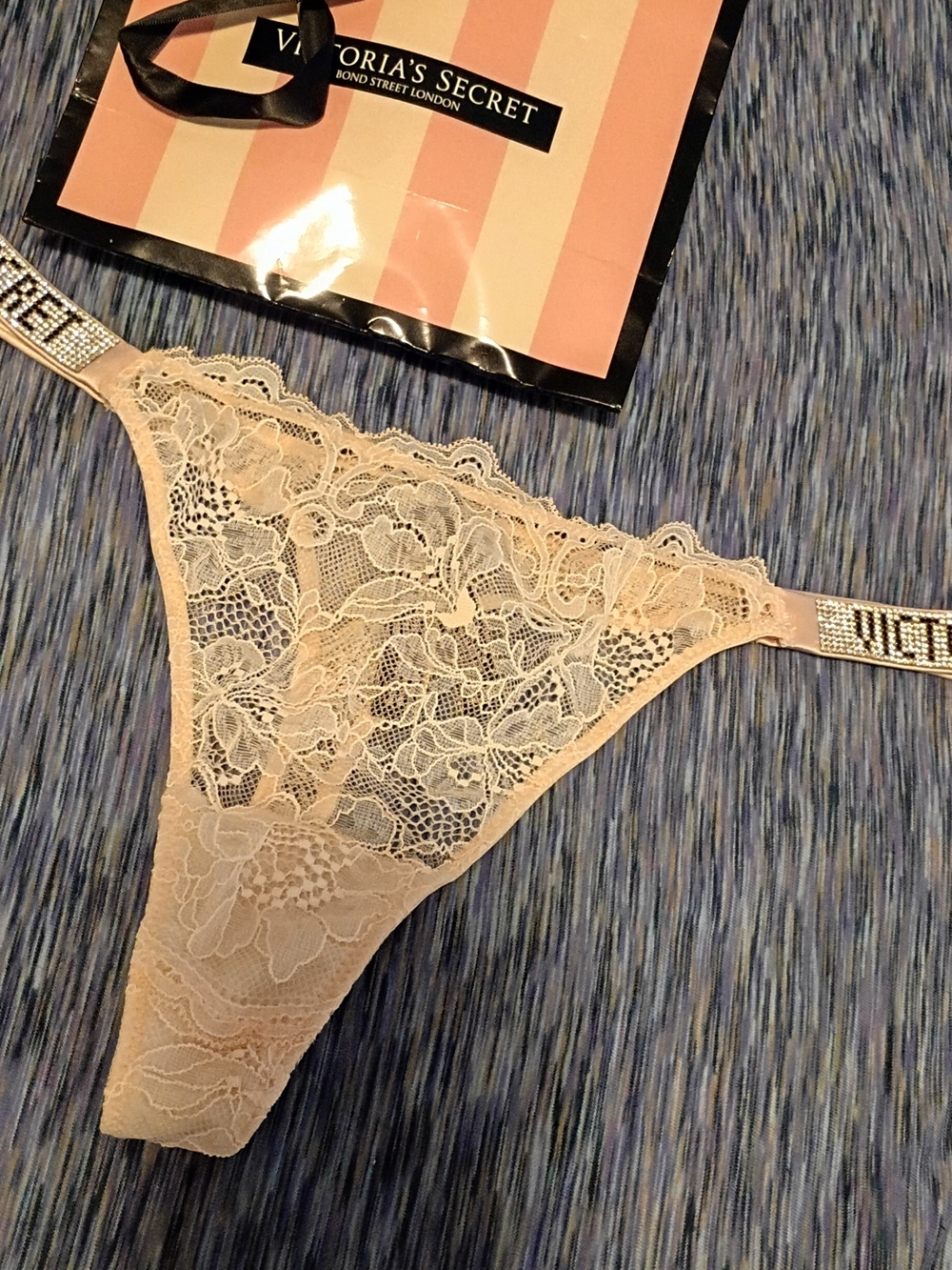 Victoria's Secret Very Sexy Shine Strap Lace Thong Panty